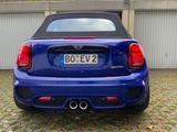 MINI John Cooper Works Cabrio John Cooper Works - blaue MINI John Cooper Works Cabrio