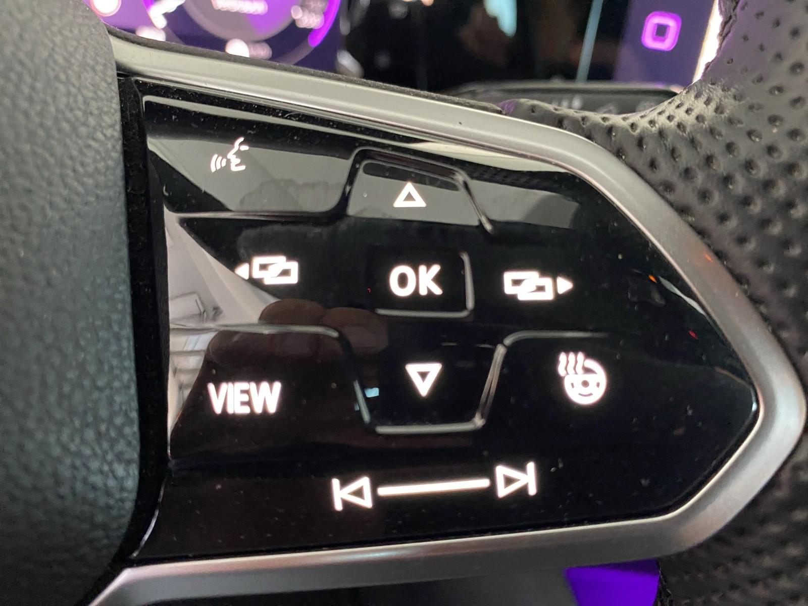 Volkswagen Golf VIII 1.5 eTSI R-Line +DSG+MATRIX+BLACK+LED+, миниатюра 23