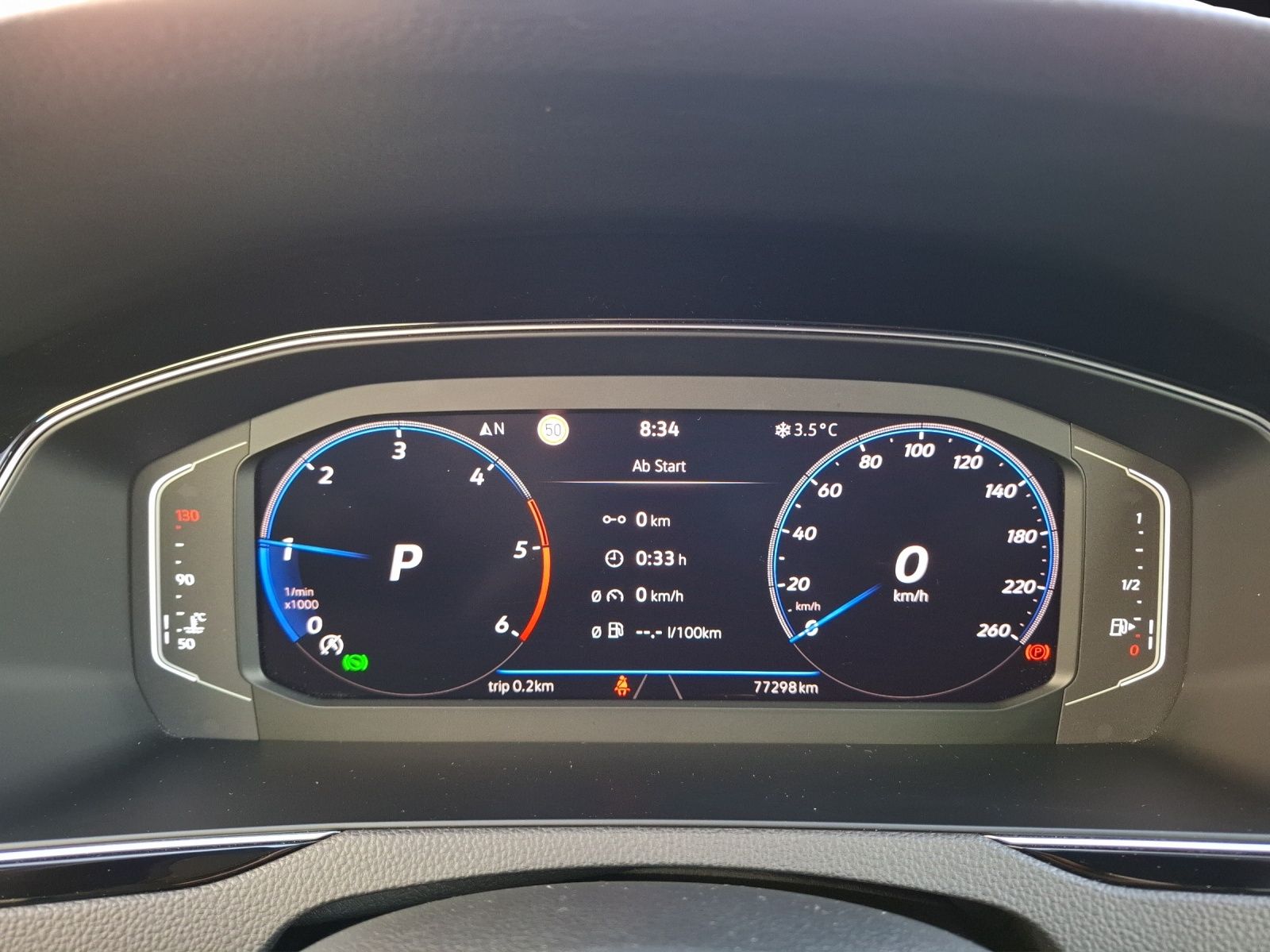 Fahrzeugabbildung Volkswagen Passat Variant TDI Business DSG R-Line Matrix AH