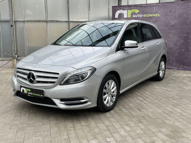 Mercedes-Benz B 180 Xenon Sizheiz. PDC Alu Parkassist wenig KM