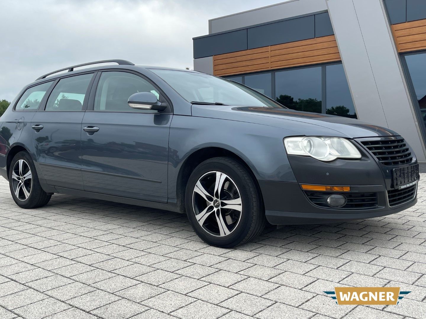Fahrzeugabbildung Volkswagen Passat Variant Trendline Sitzheizung TÜV 03/2028