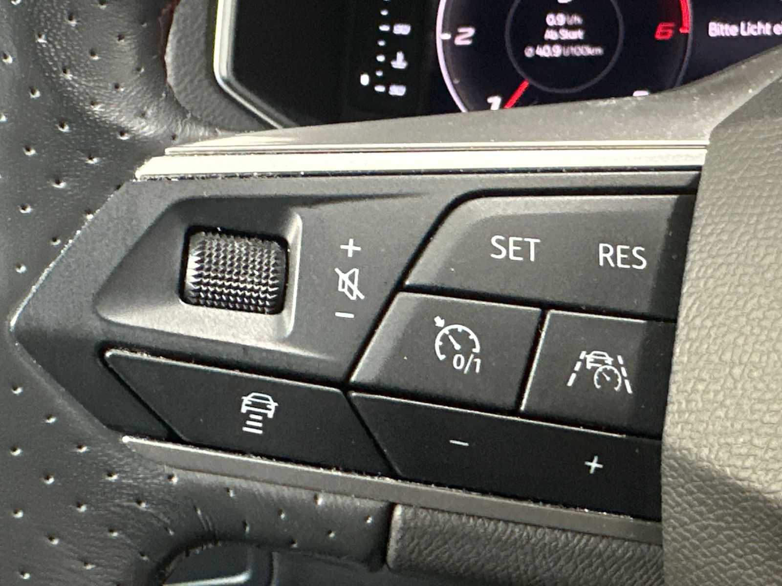 Fahrzeugabbildung SEAT Tarraco FR 4Drive NAV+LED+AHK+BEATS+PANO+20ZO+VC