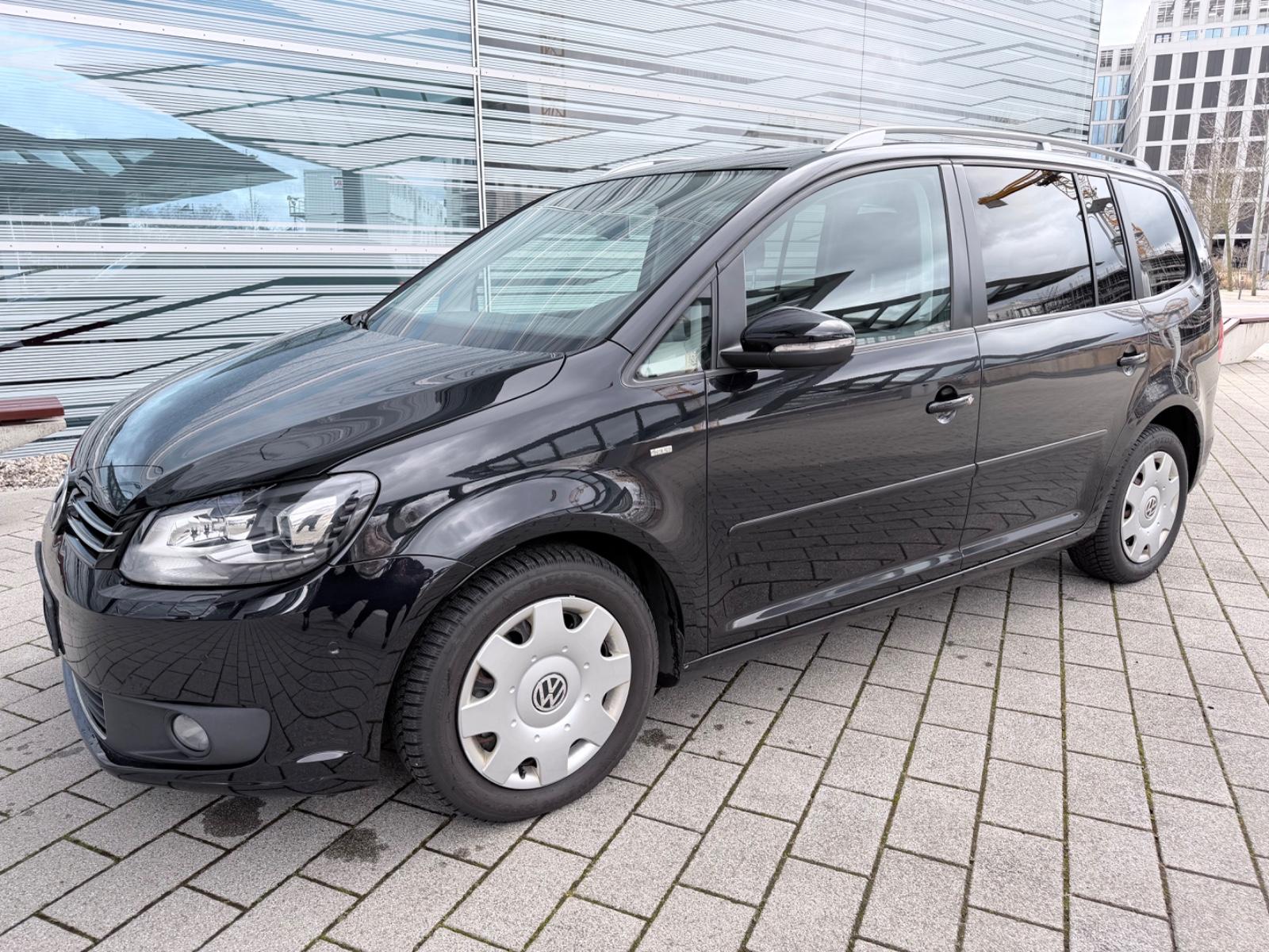 Volkswagen Touran 2.0 TDI CUP/Pano/17"Alu/I-Hand