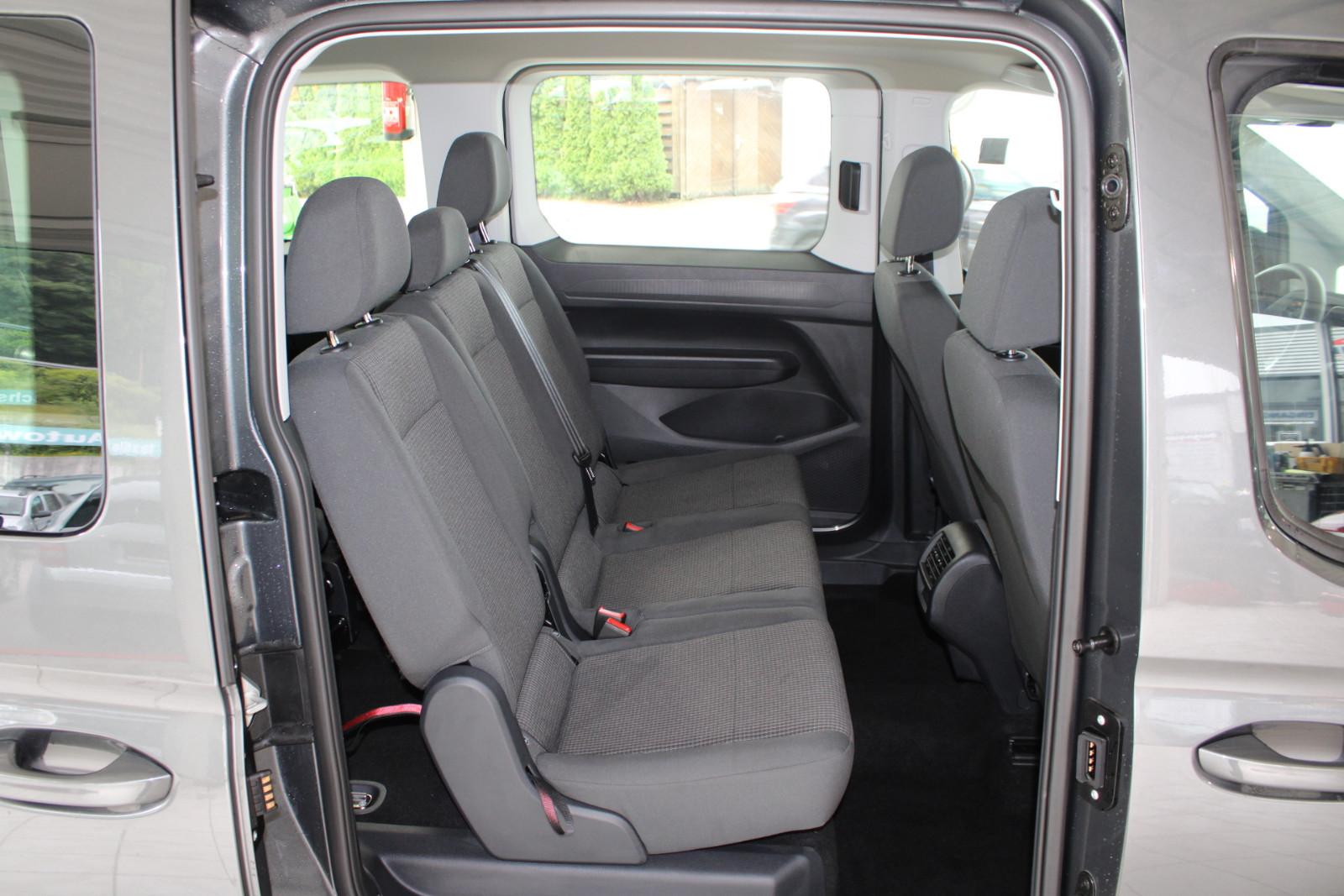 Volkswagen Caddy Maxi 2.0 TDI/AuTomatik/kamera/Sithz/7Sitze