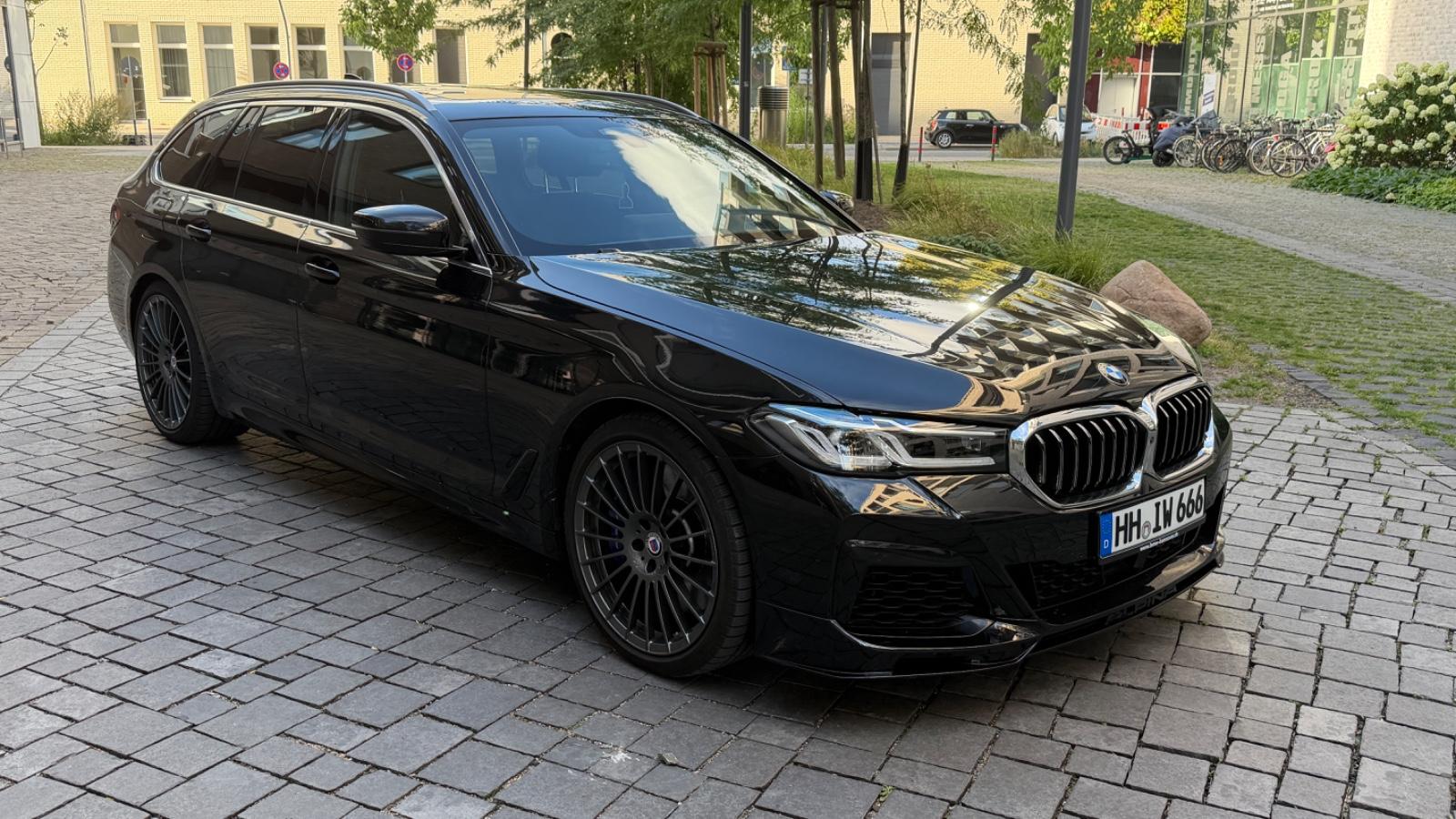 ALPINA D5 S Touring Allrad 408 PS B&W Diamond Panorama