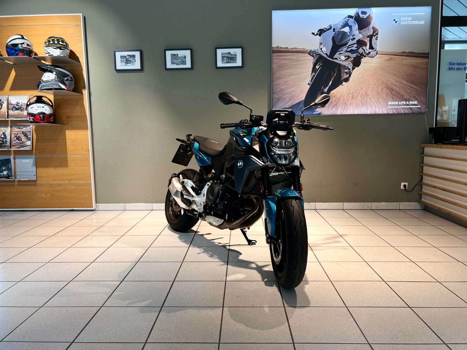 Fahrzeugabbildung BMW F900 R