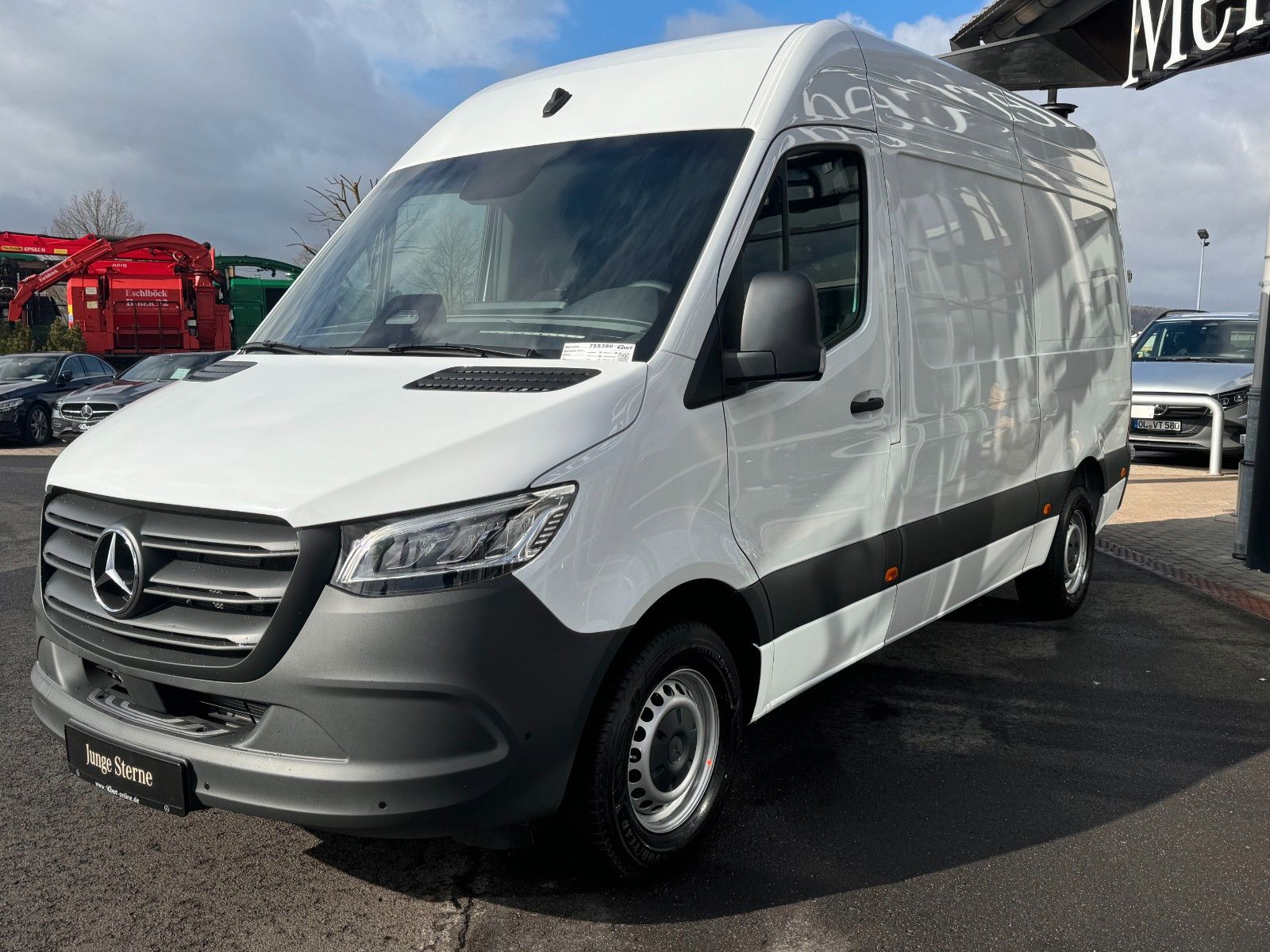 Fahrzeugabbildung Mercedes-Benz Sprinter 317 CDI 3665 9G DISTRONIC AHK
