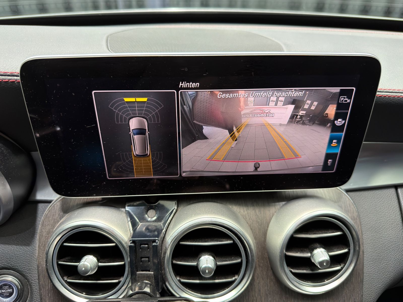 Fahrzeugabbildung Mercedes-Benz C 43 AMG T|PANORAMA|PERFORMANCE|NAVI|AHK