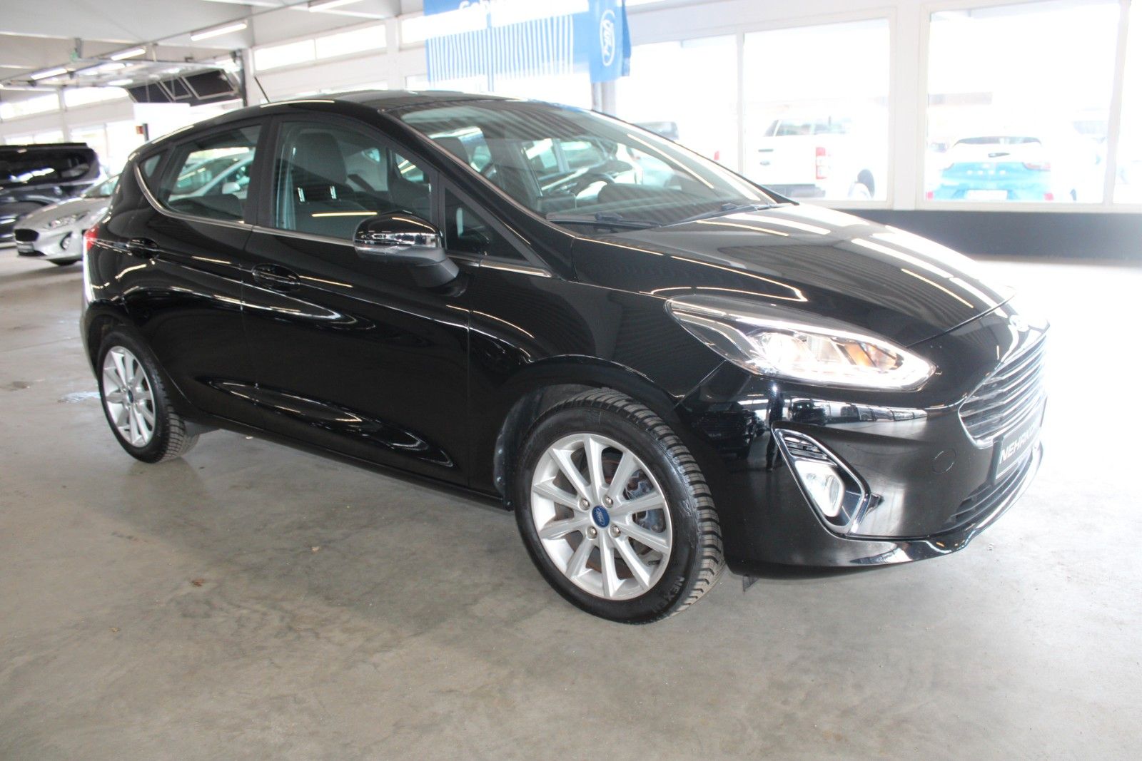 Fahrzeugabbildung Ford Fiesta Titanium 5-T KLIMA Allwetter PDC WinterP.