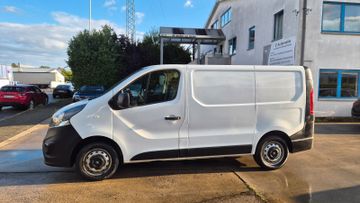 Opel Vivaro - 1