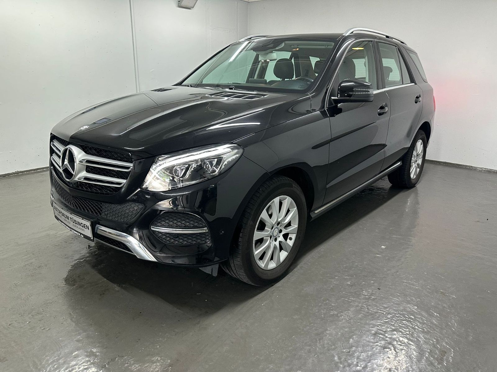 Fahrzeugabbildung Mercedes-Benz GLE 350 d 4MATIC *AHK*NAVI*IHC+*SCHIEBEDACH*LED