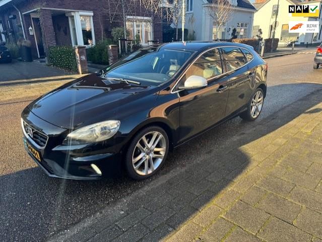 Volvo V40 2.0 D2 R-Design Business