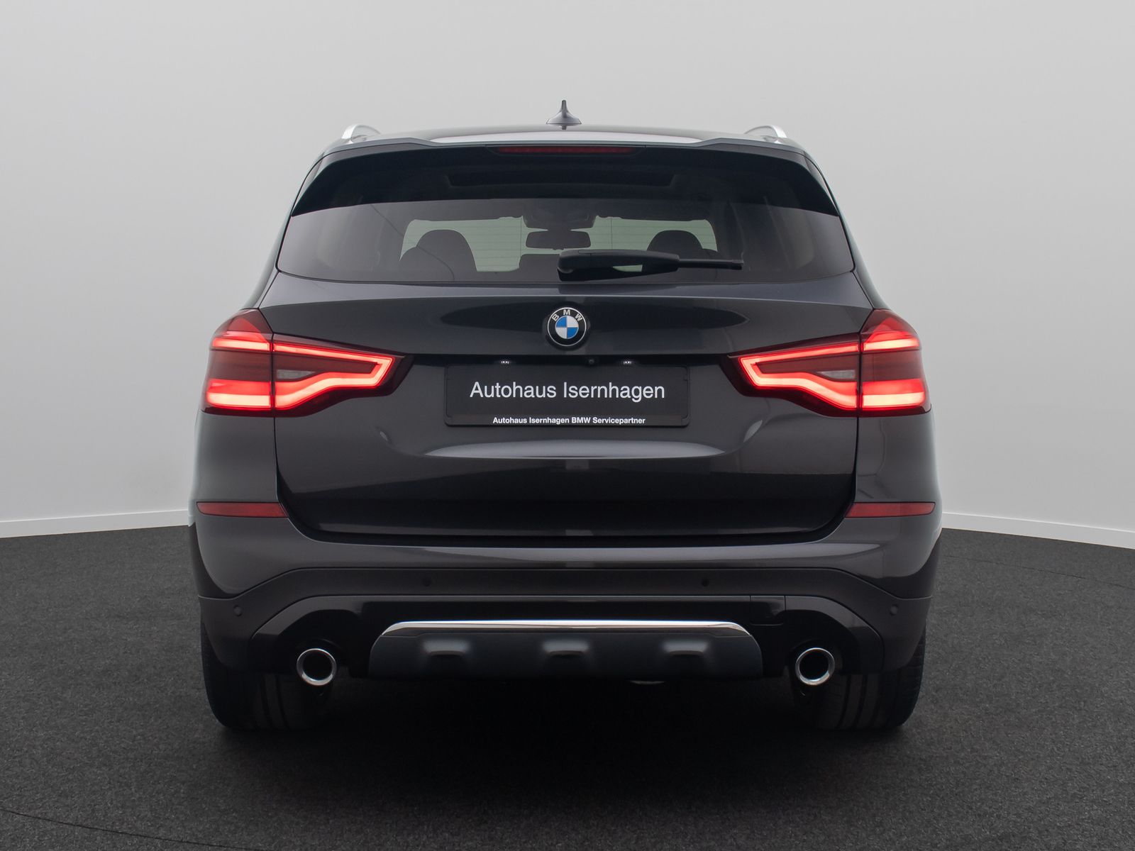 Fahrzeugabbildung BMW X3 xD30i Luxury Line AHK Panorama HUD DAB 21Zoll