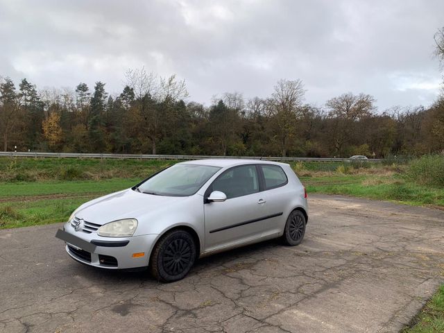 Volkswagen Golf 5 2.5 5 Zylinder