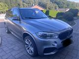 BMW X5 xDrive40d - M Individual Vollleder - BMW X5 mit Diesel-Antrieb: Grau, Luftfederung