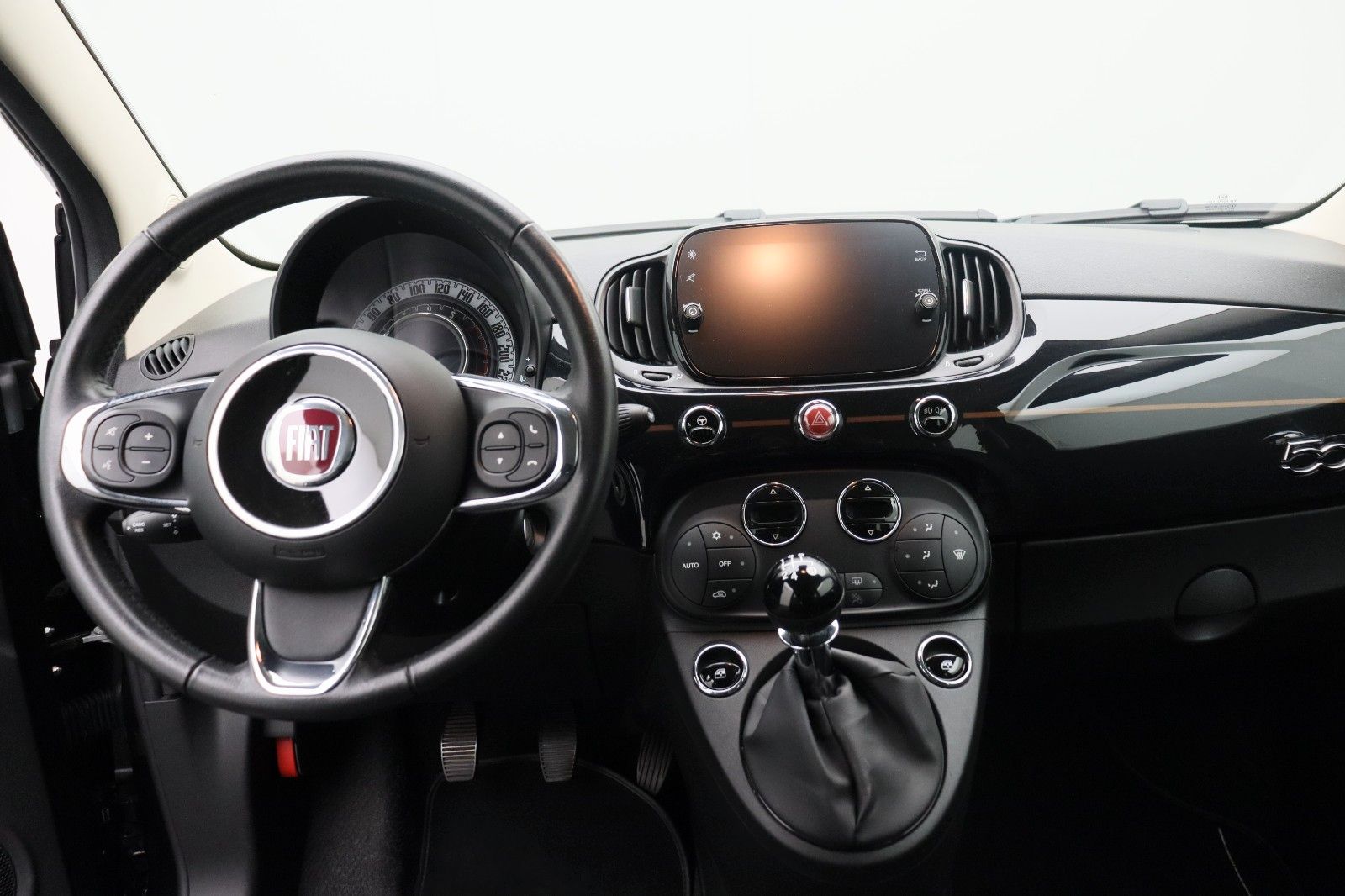 Fahrzeugabbildung Fiat 500C 1.2 Collezione