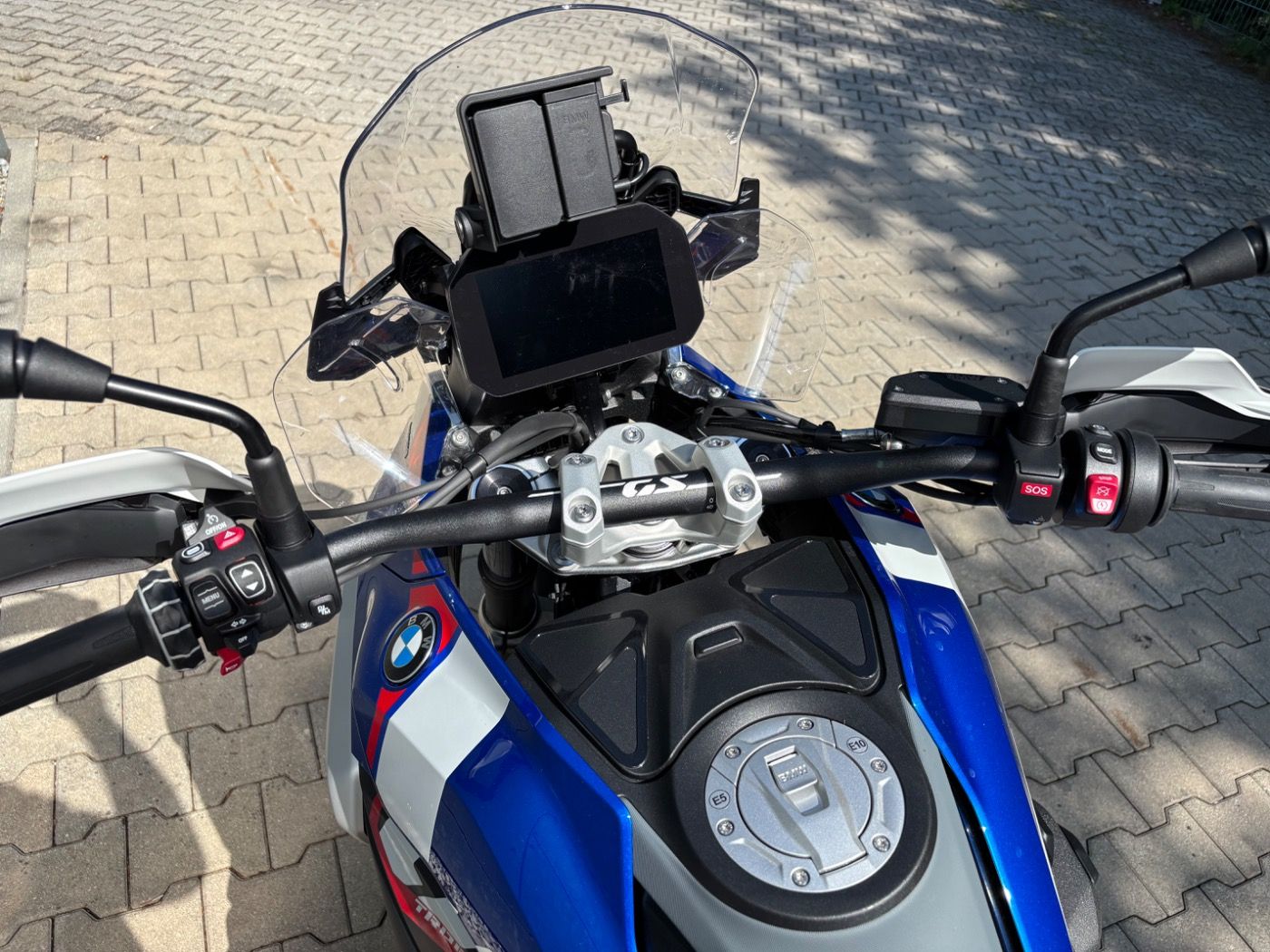 Fahrzeugabbildung BMW R 1300 GS Trophy ASA Adaptive Fahrzeughöhenregel