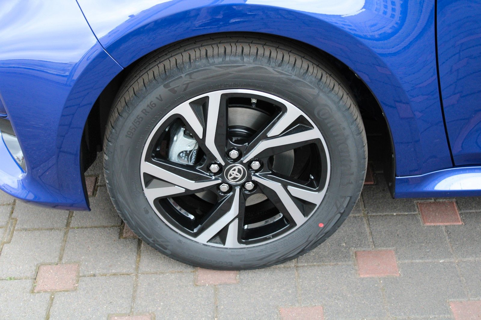 Fahrzeugabbildung Toyota Yaris 1.5 Hybrid Teamplayer + Comfort-Paket