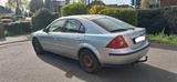 Ford Mondeo 2.5 V6 Ghia Ghia - Ford Mondeo: Ghia V6