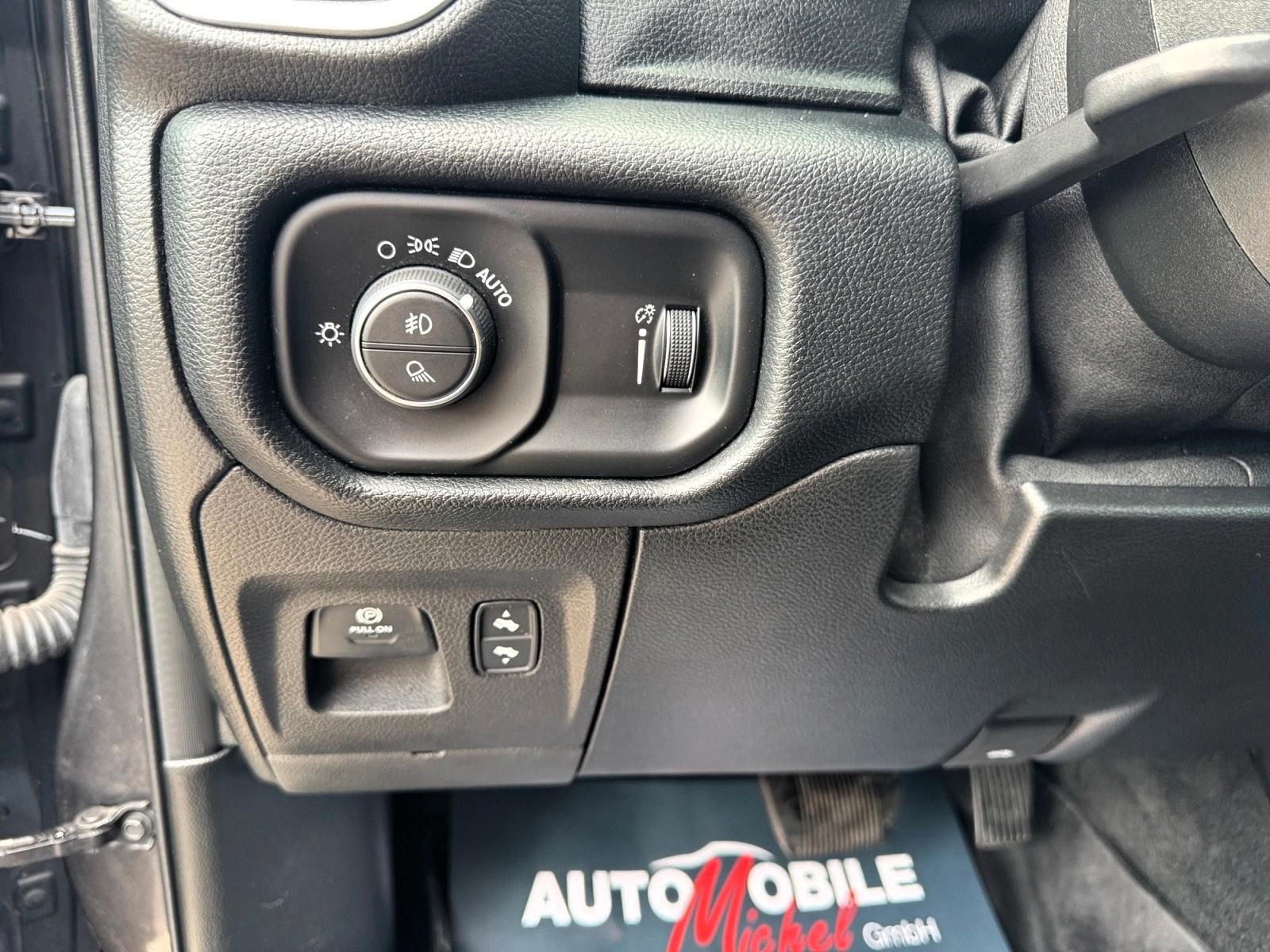 Dodge Ram 1500 5.7 4x4 / Sportbar / LED / Kamera / AHK, миниатюра 23