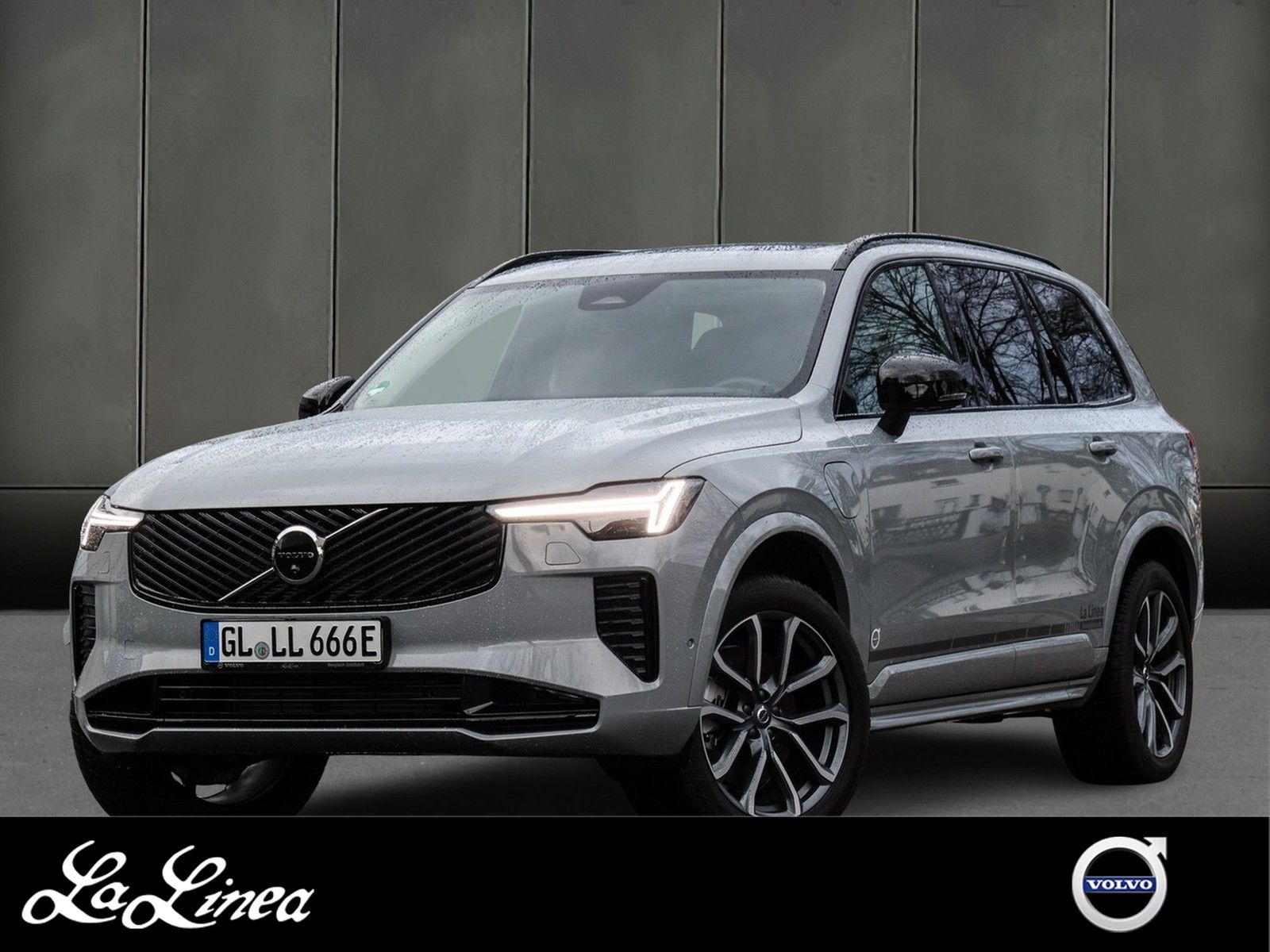 Volvo XC90 T8 Ultra Dark Recharge Plug-In Hybrid AWD