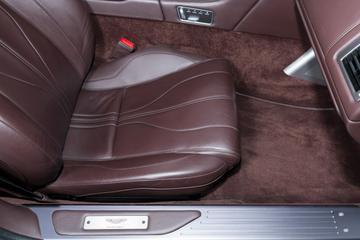 2011 Aston Martin VIRAGE — миниатюра 17