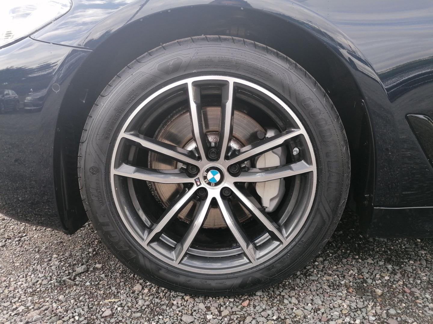 BMW 530 i xDrive Touring M Sportpaket Luftfederung S
