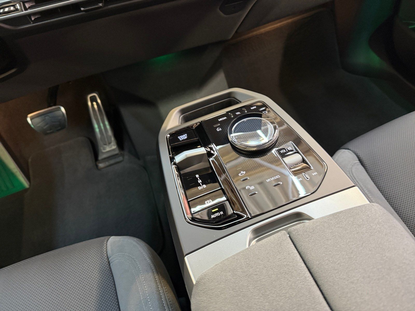 BMW iX - Bild 10