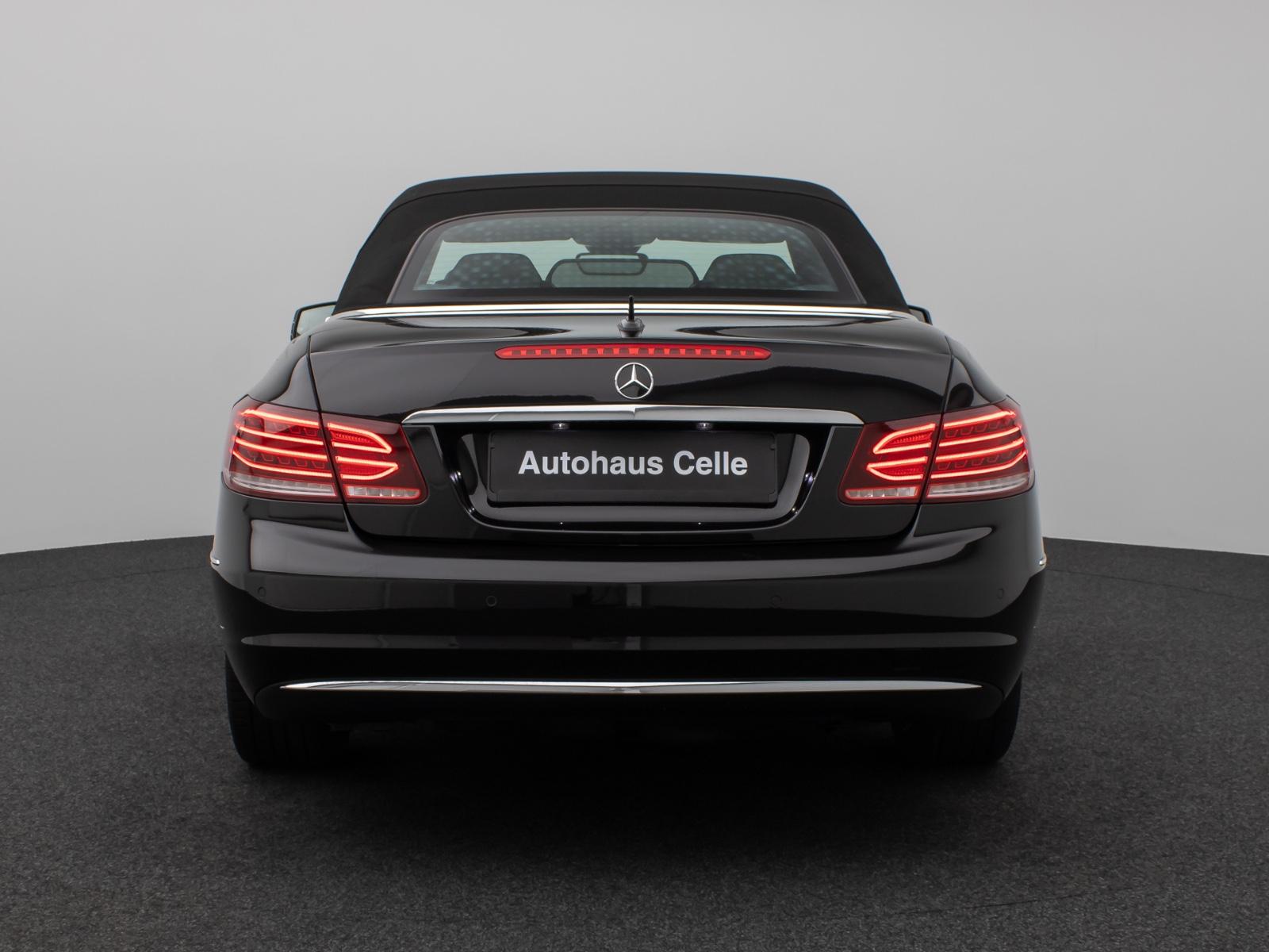 Mercedes-Benz E 200 Cabrio LED Sitzhzg Navi PDC Tempomat Leder