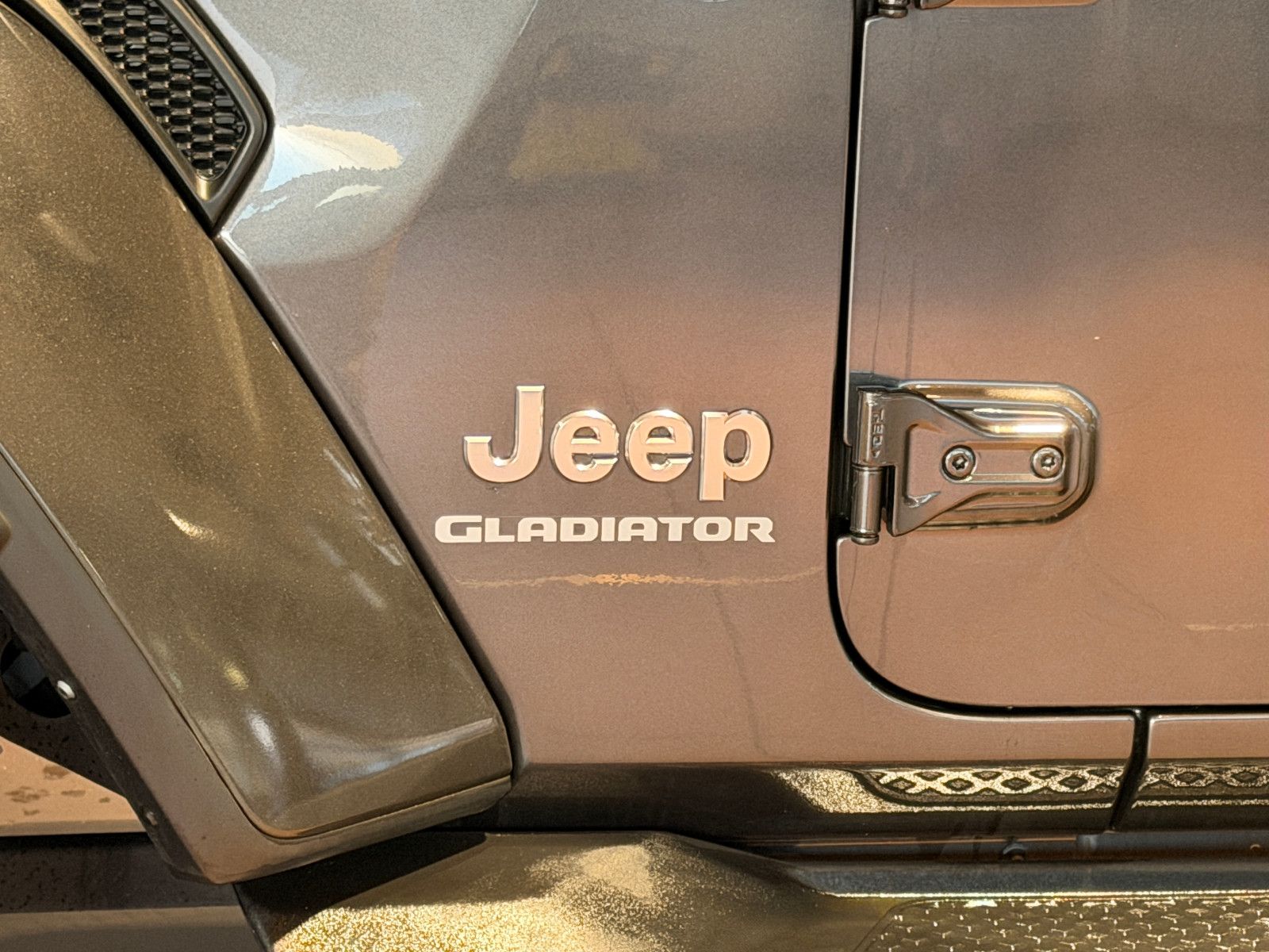 Fahrzeugabbildung Jeep Gladiator Overland 4WD/VOLL/NEUWAGENZUSTAND/