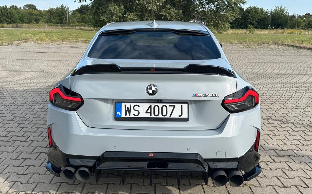 BMW M240i