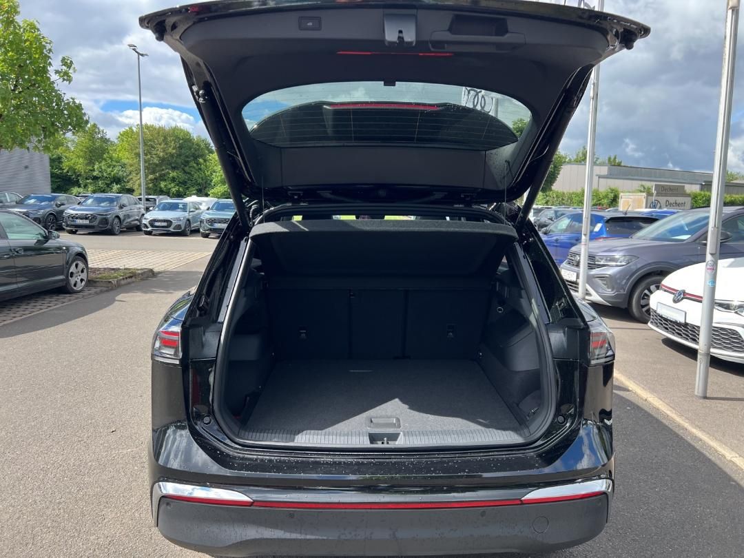 Fahrzeugabbildung Volkswagen Tiguan Elegance Elegance,AHK,Design,,Dark,,20,Pa