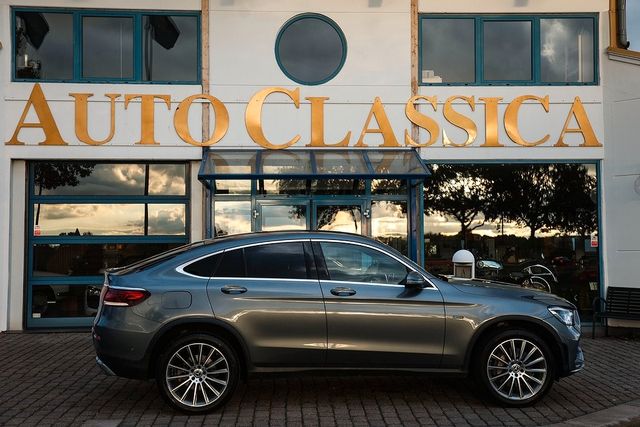 MERCEDES-BENZ GLC 300 de 4MATIC Coupé Autom 9G Tronic