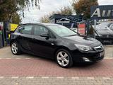 Opel Astra J Limousine EDITION 1.6*Xenon*Temp*Klima* - gebrauchte Opel Astra aus dem Jahr 2010