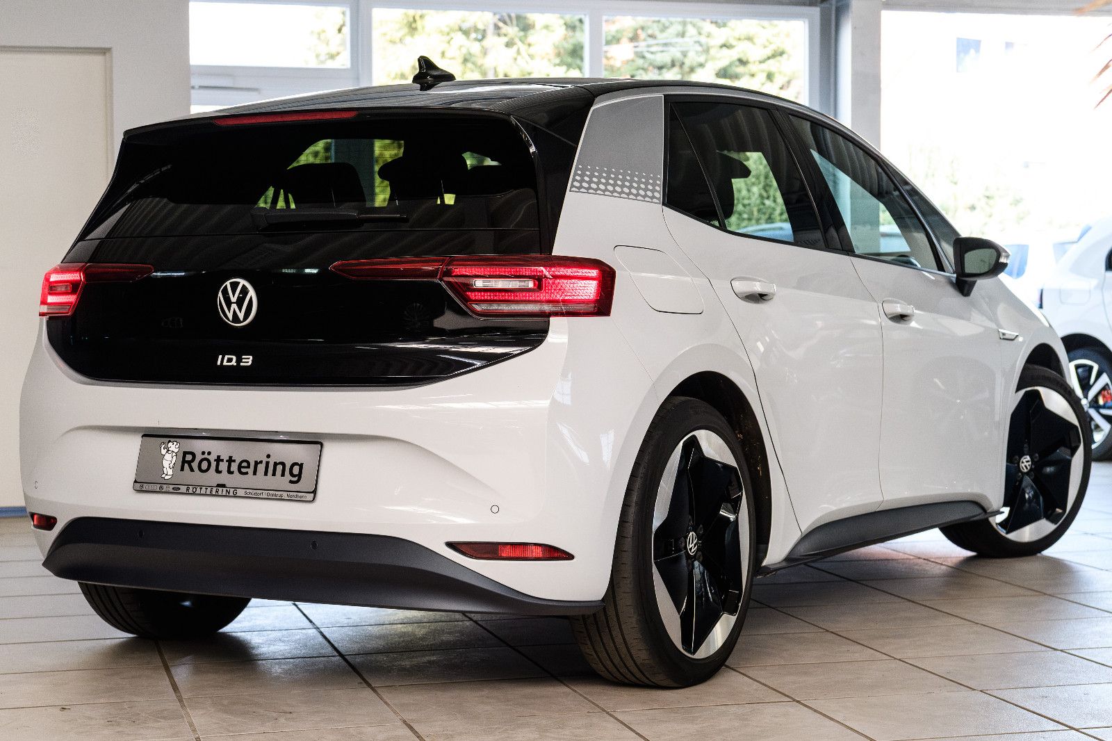 Fahrzeugabbildung Volkswagen ID.3 Pro Performance 150 kW*LED+SHZ+PANORAMA+NAV