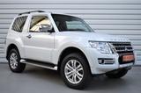 Mitsubishi Pajero 3.2 DI-D Top+Automatik+Kamera+SHZ - Mitsubishi Pajero mit Diesel-Antrieb: Automatik