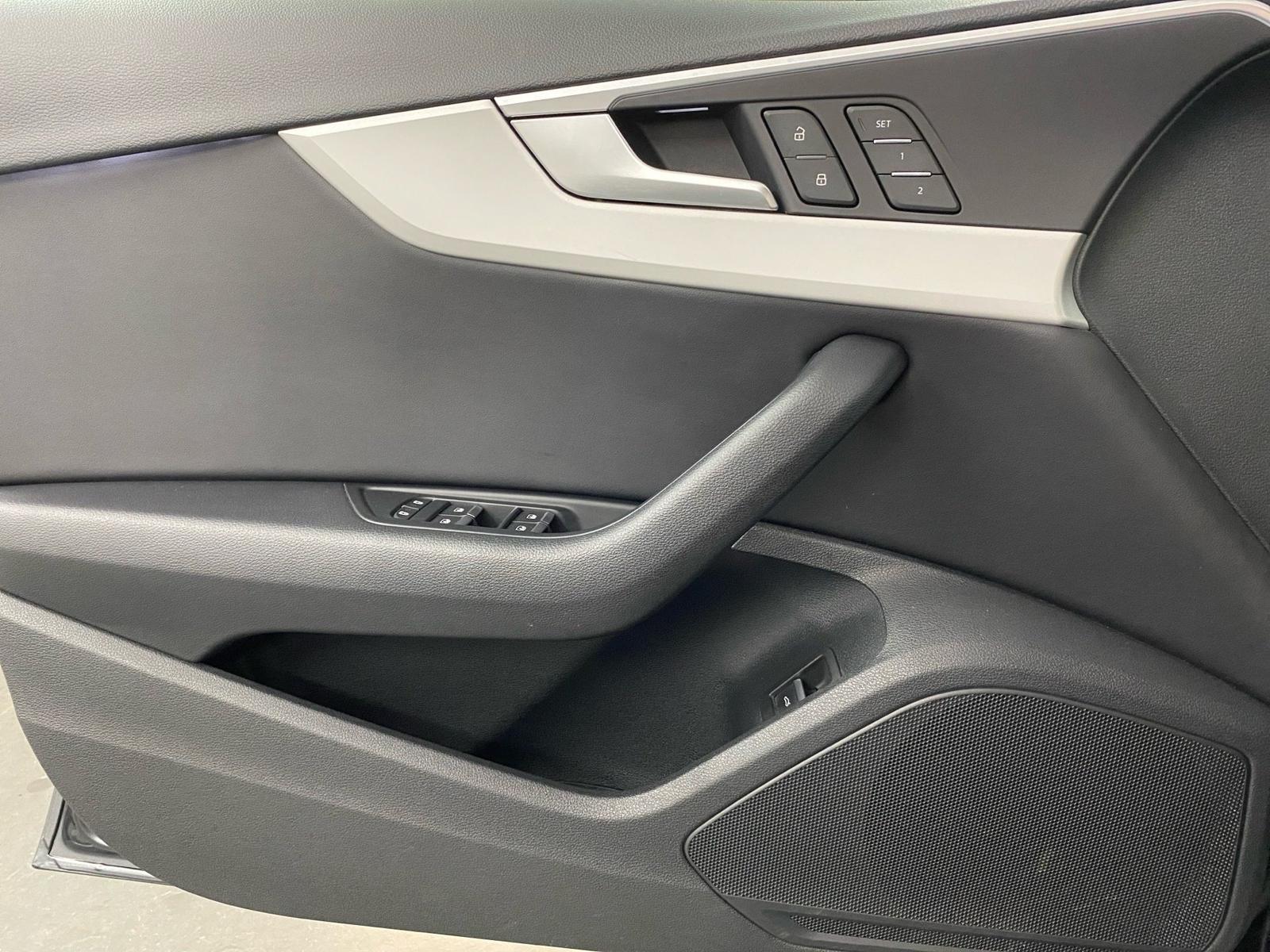 Audi A4 Avant 35 TFSI S line LED Smartphone Interface, миниатюра 12