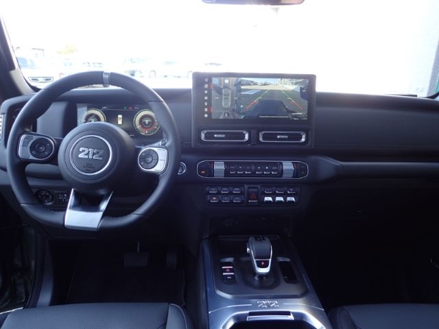 Fahrzeugabbildung BAW 212 TCI 4WD Grün/Schwarz/Grau Leder Digitales Co