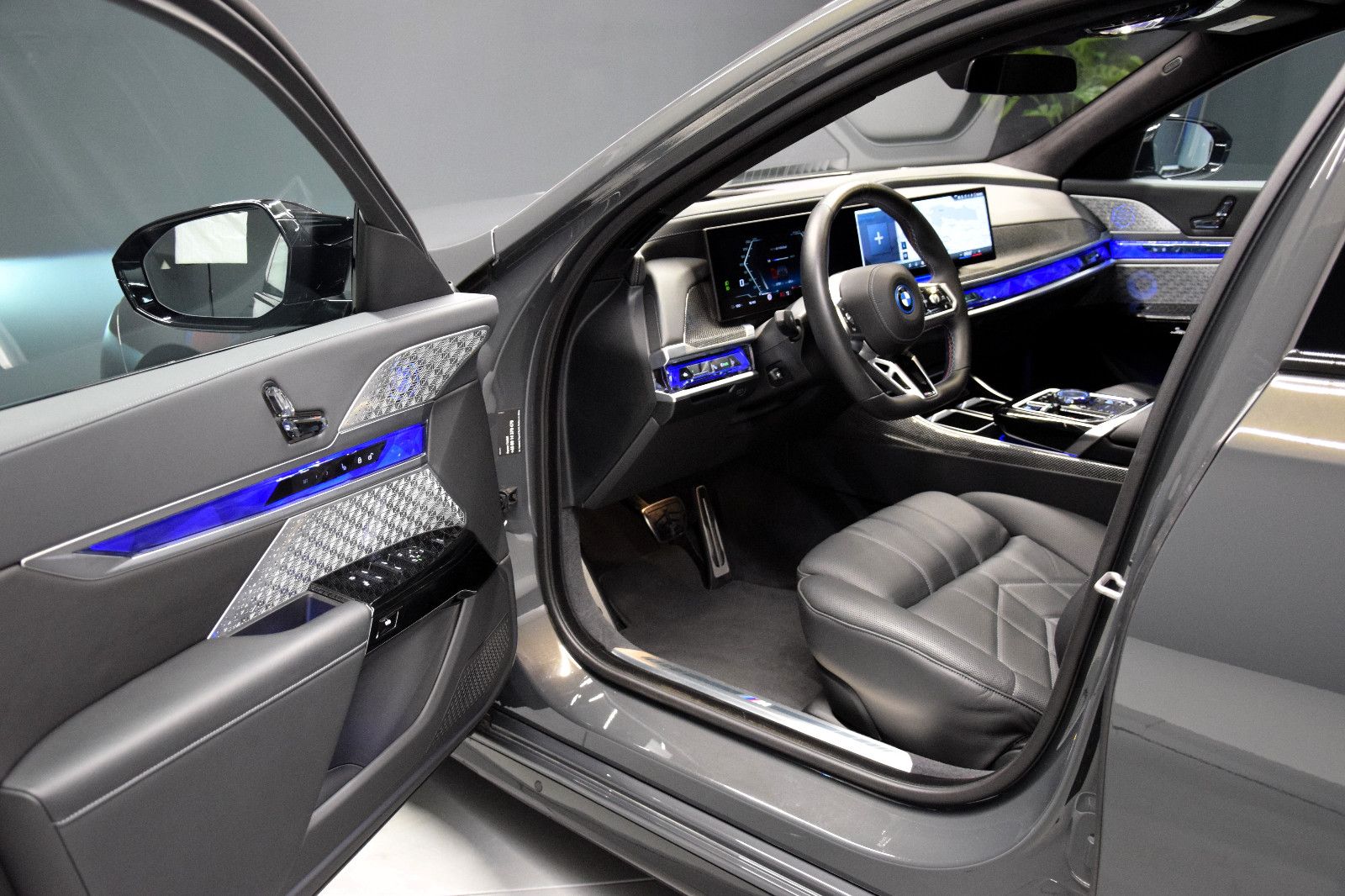 Fahrzeugabbildung BMW i7 xDrive M70 Performance TV Pano ACC B&W Stndhz