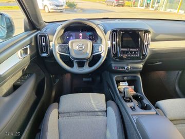 Volvo XC40 MHD Core 2WD KLIMA-LED-SHZG-NAVI-FSHZG