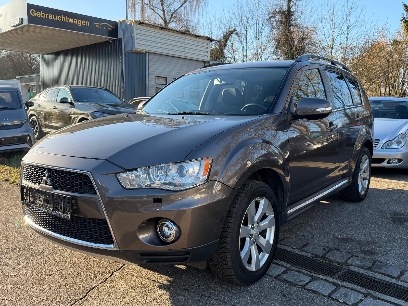 Mitsubishi Outlander 35 Jahre Xenon Tempomat AHK Klima