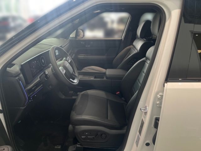 Fahrzeugabbildung Hyundai SANTA FE PHEV (MY25) 1.6 T-GDI 4WD BLACKLINE 6-S
