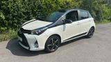 Toyota Yaris Style Hybrid*Kamera*Allwetter*PDC* - Toyota Yaris in Düsseldorf