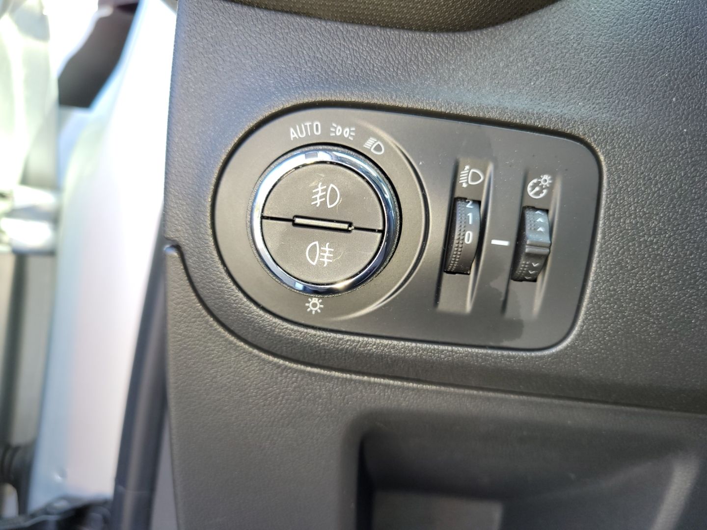 Fahrzeugabbildung Opel Crossland GS Line SHZ+LHZ+PDC+Allwetterreifen
