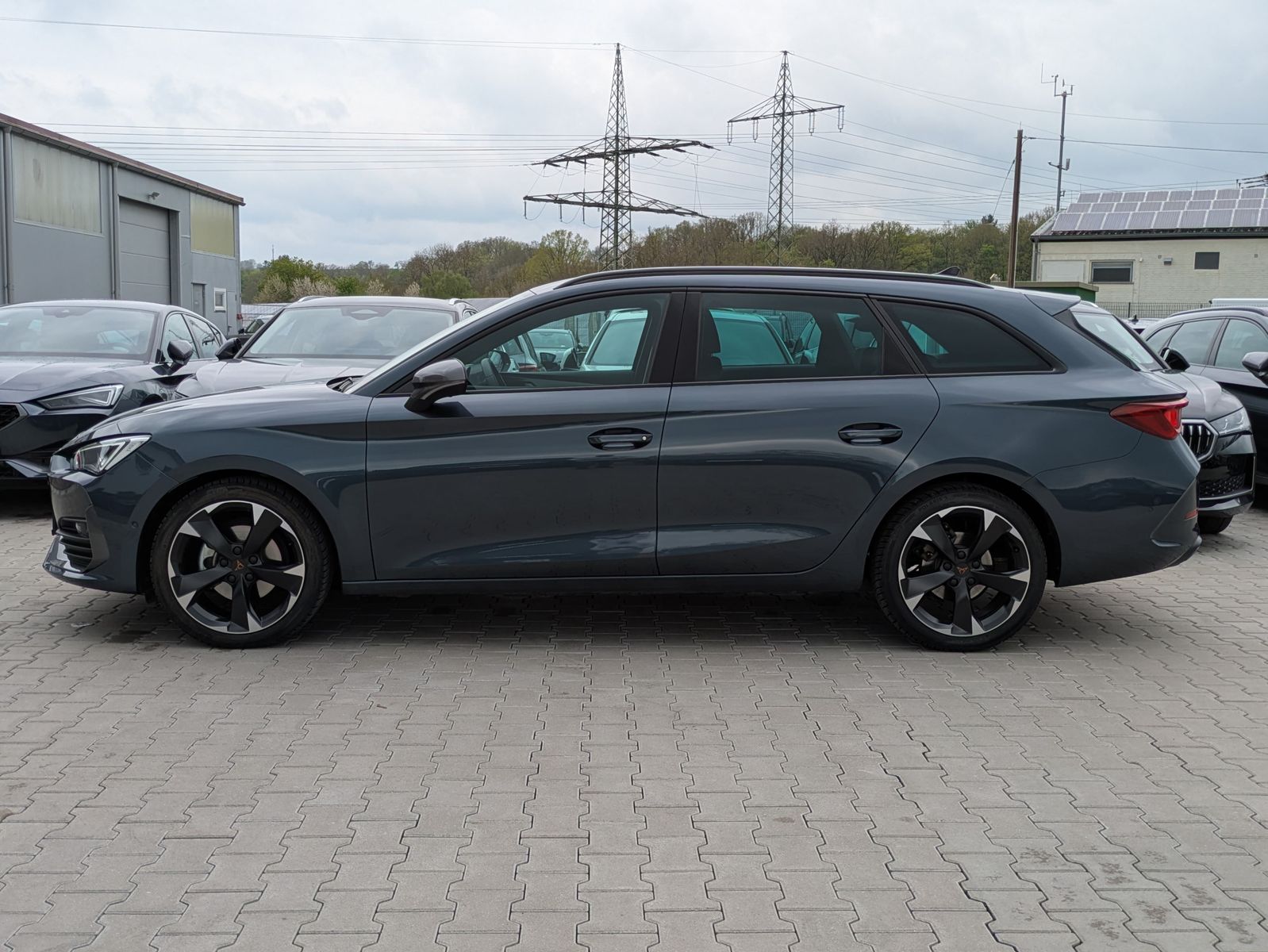 Fahrzeugabbildung CUPRA Leon 1.5 eTSI DSG MATRIX-LED*ACC*AHK*KAMERA*18"
