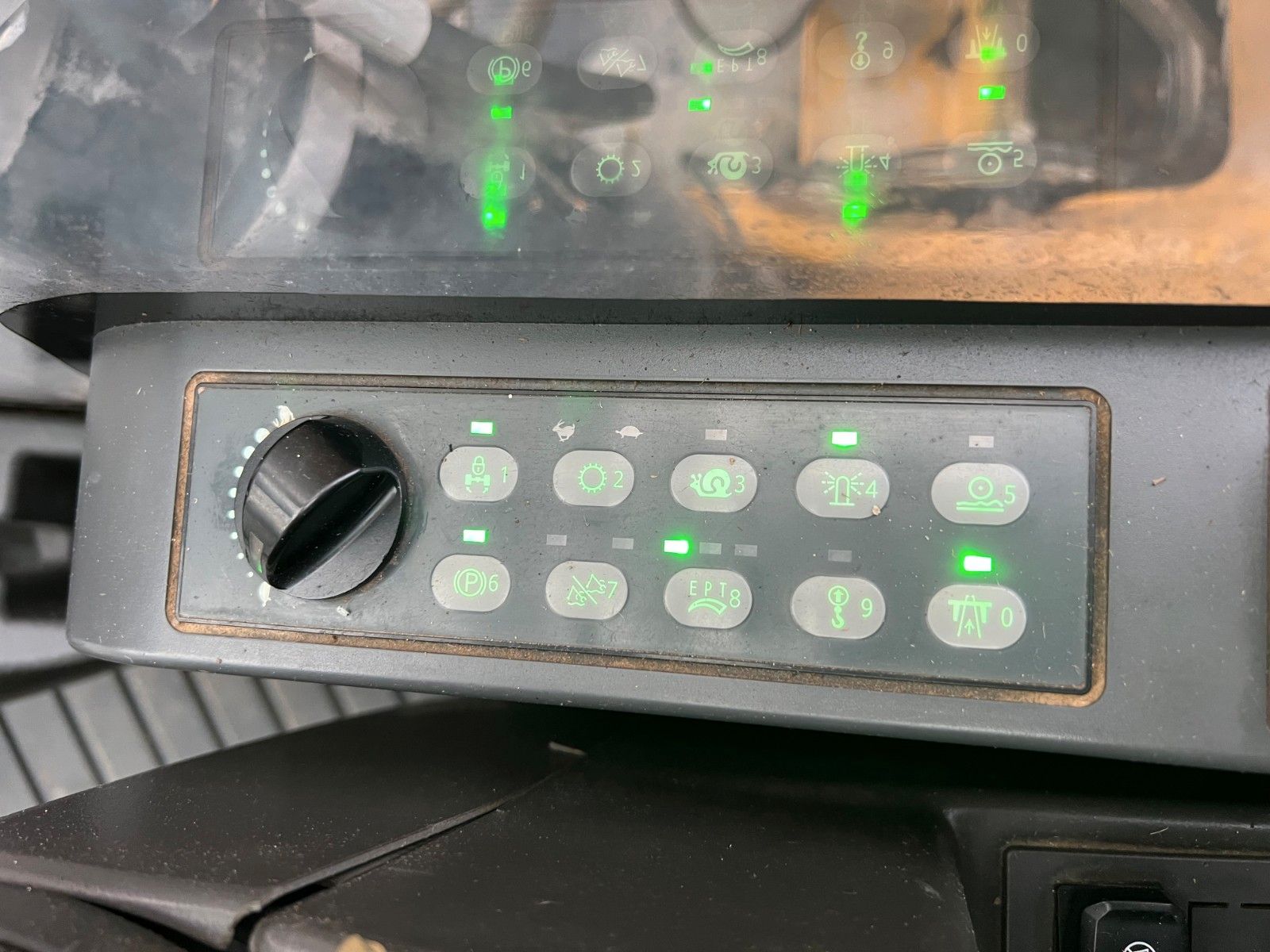 Fahrzeugabbildung CAT MH3024 / MH 3024 / Greifer / 2018 / 10.735h