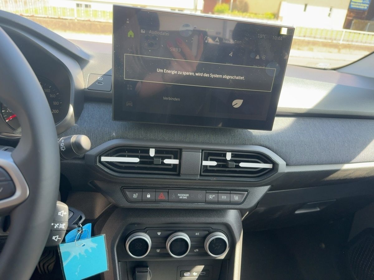 Fahrzeugabbildung Dacia Sandero Expression TCe 100 navi Kamera SHZ