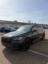 Audi Q7 50 TDI quattro S line | Panorama | Black
