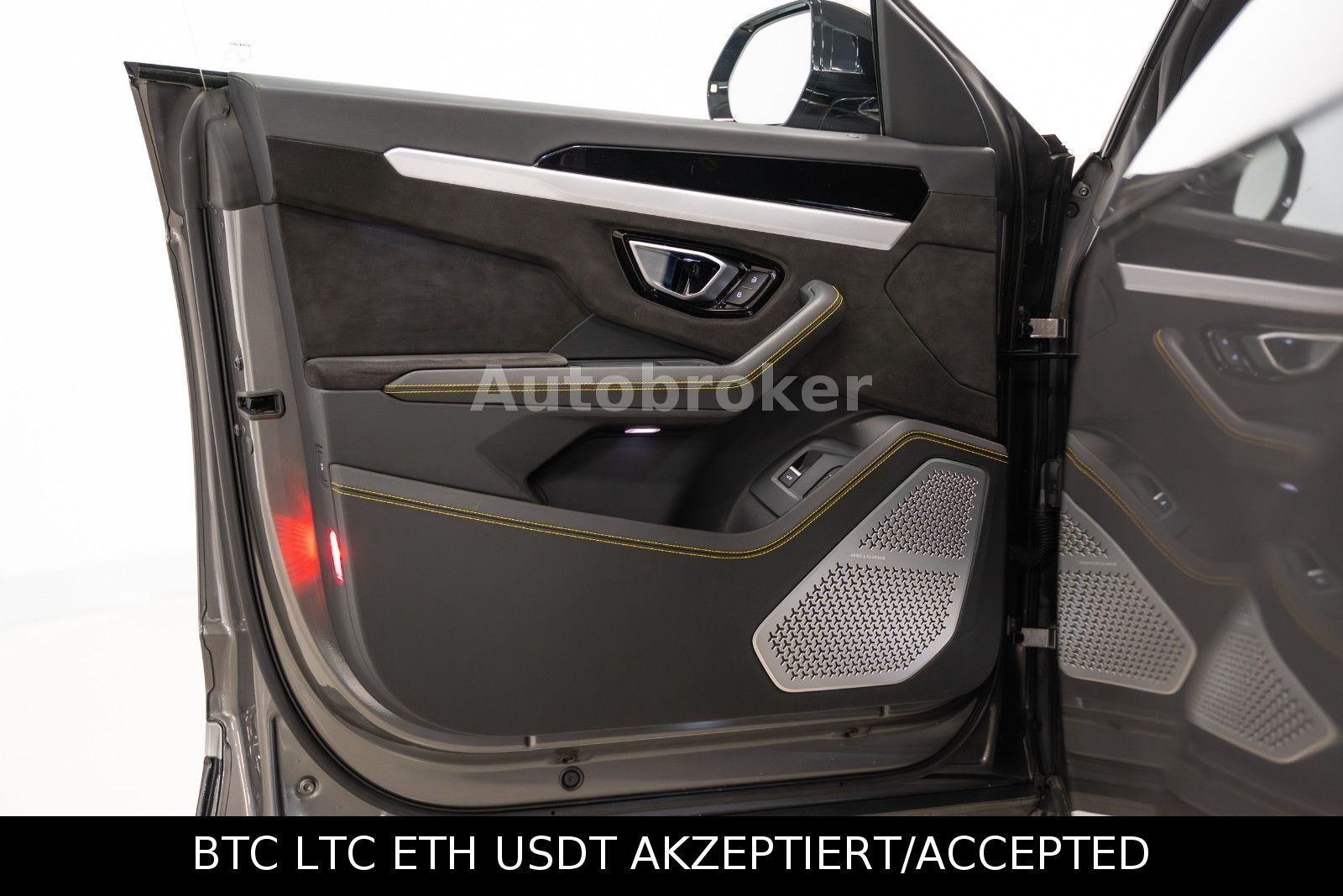 Lamborghini Urus – pogled 30