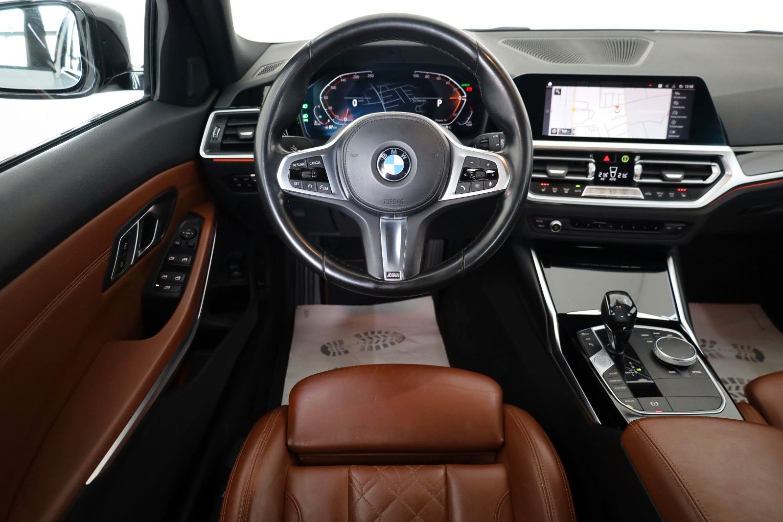 Fahrzeugabbildung BMW 318d Touring Sport Line,Leder,Navi,LED,HUD,AHK e